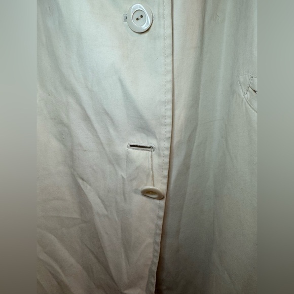 London Fog Women's Tan Trench Coat Size Medium Tan - Picture 3 of 5